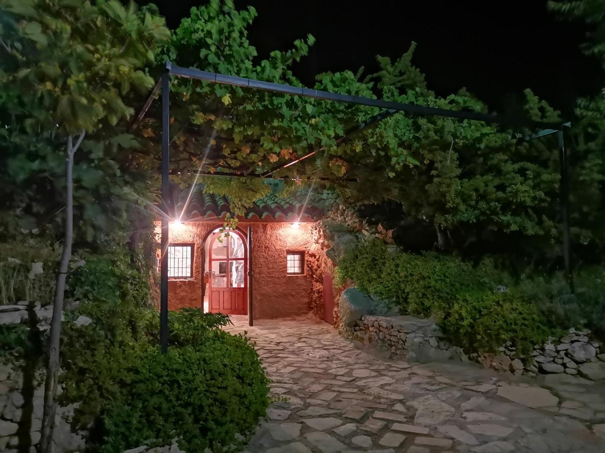 Cueva El Parral Guest House Pegalajar Екстериор снимка